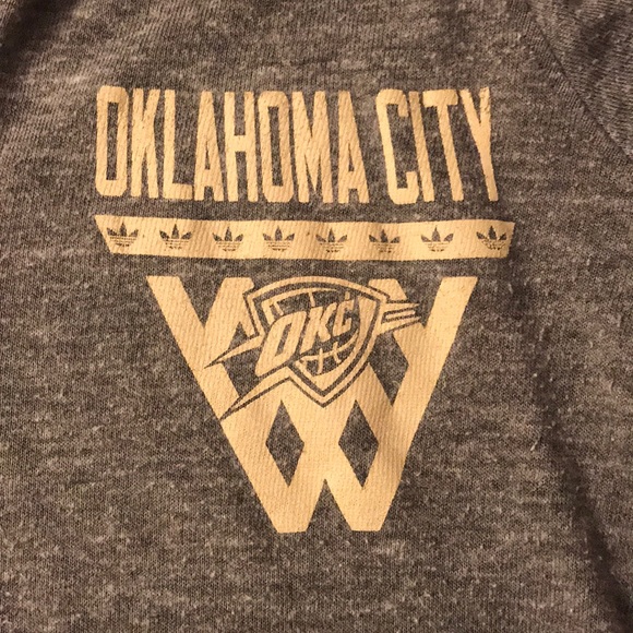๐โก๏ธ OKC THUNDER HOODIE โก๏ธ๐ - Picture 3 of 4